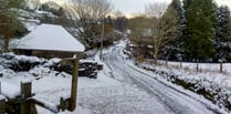 Cornwall wakes to snow