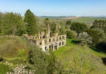 Manor house for sale where Austrians sought refuge from Nazis 