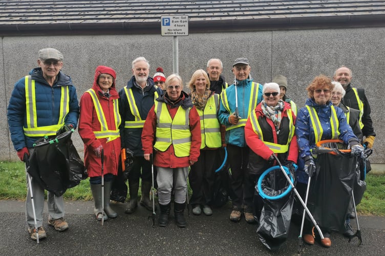 Kenwyn Community Association taking part in City Clean Up