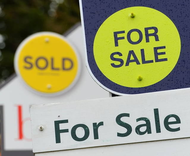 Cornwall house prices increased slightly in March