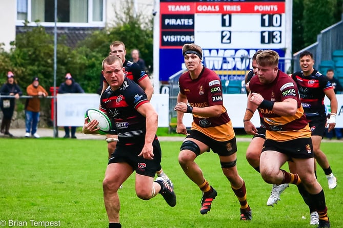 Cornish Pirates player