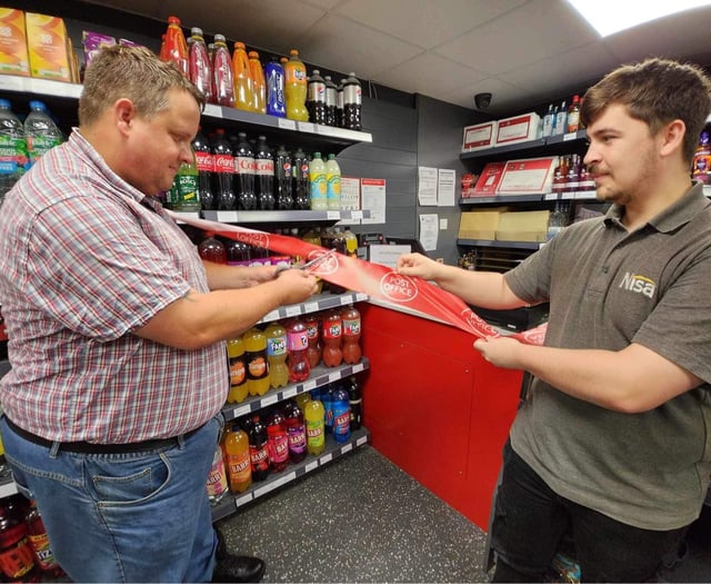 Councillor opens new-look post office