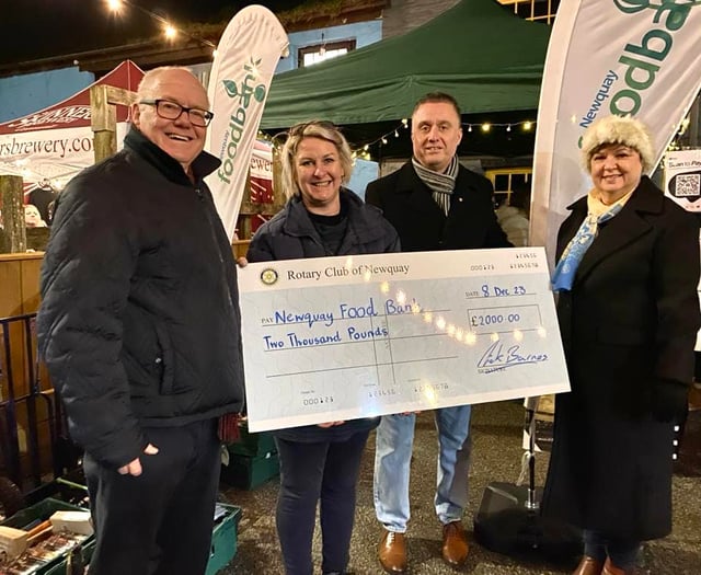 Rotary club makes £2,000 donation to the foodbank’s Christmas project