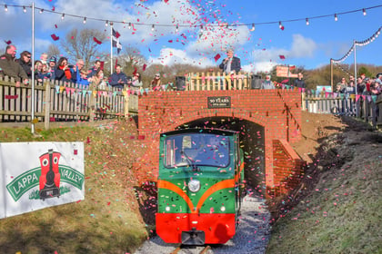 New locomotive unveiled at Lappa Valley