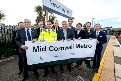 Minister visits Newquay to ensure Mid Cornwall Metro is on track
