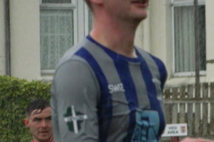 Depleted Magpies run Newquay close