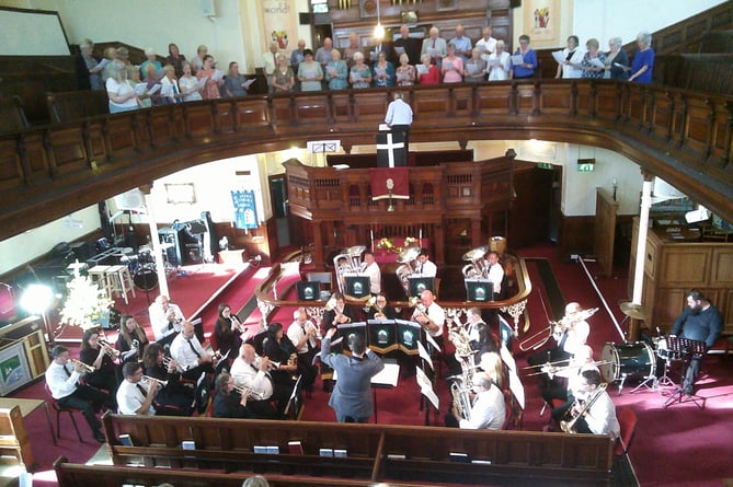 Roche Band accompanied the St Austell Methodist Church Choir for the Hymnfest.