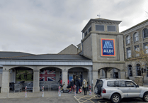 Aldi shoppers in Cornwall raise £700 for Teenage Cancer Trust