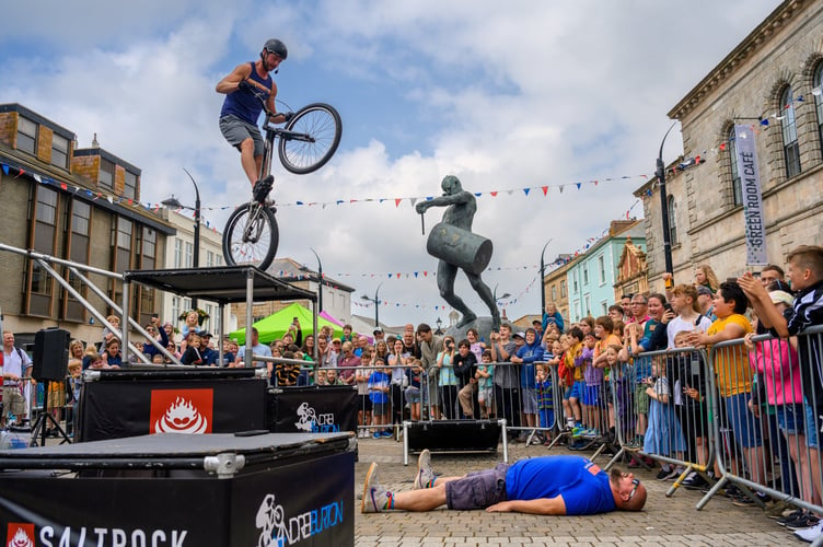 Mountain bike shows on Lemon Quay in 2023