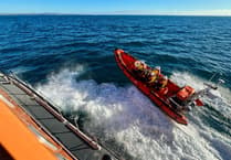 Emergency services save the life of a kayaker who capsized 