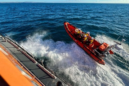 Emergency services save the life of a kayaker who capsized