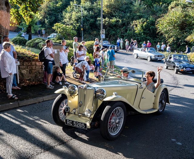 Popular classic car show and parade returns to Fowey in August