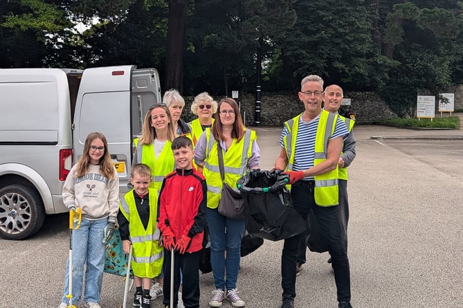 Volunteer group continues to work hard on keeping Camborne clean 2