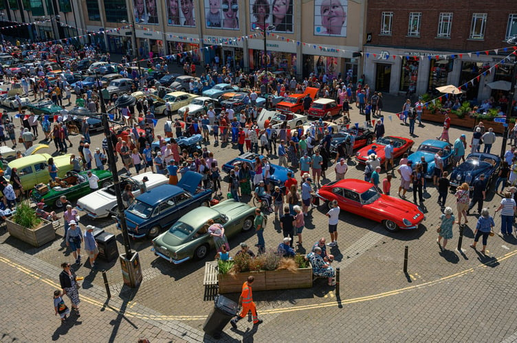 0724-0585 PR4Photos - Truro BID - Truro Classic Car Show 2024