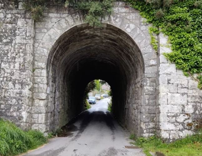 St Dennis arch