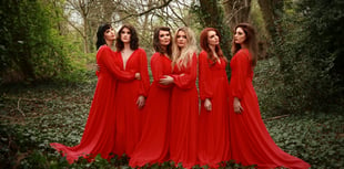 Mediaeval Baebes return to cathedral for Christmas