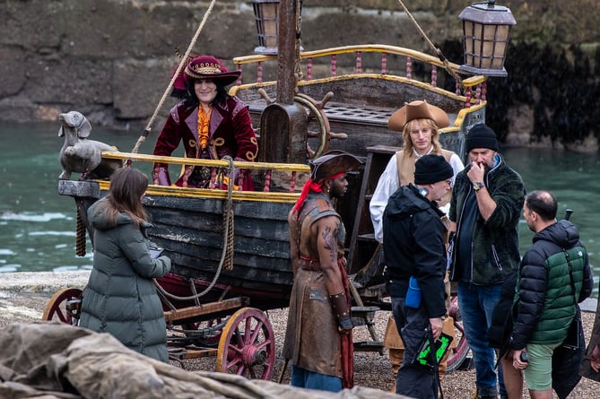 Noel Fielding and other cast members on set filming the second series of The Completely Made-Up Adventures of Dick Turpin. Dapper Noel Fielding wears another outlandish outfit - this time as a highwayman filming the latest series of his Dick Turpin show. Bake Off host Noel, 51, was pictured in Charlestown in Cornwall in his full outfit for the Apple TV+ series. The Completely Made-Up Adventures of Dick Turpin is currently filming its second series. One onlooker said: ''Noel was in full costume as Dick Turpin. 