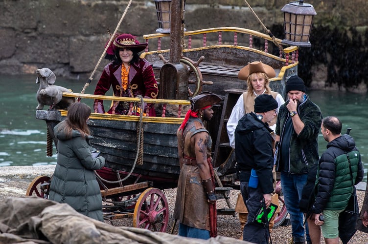 Noel Fielding and other cast members on set filming the second series of The Completely Made-Up Adventures of Dick Turpin. Dapper Noel Fielding wears another outlandish outfit - this time as a highwayman filming the latest series of his Dick Turpin show. Bake Off host Noel, 51, was pictured in Charlestown in Cornwall in his full outfit for the Apple TV+ series. The Completely Made-Up Adventures of Dick Turpin is currently filming its second series. One onlooker said: ''Noel was in full costume as Dick Turpin. 