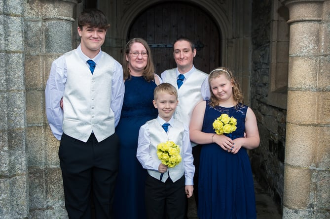 Tamsin and Chris Gunner-Chapman with their children Alex, Oliver and Amber, at their renewal of vows in 2022