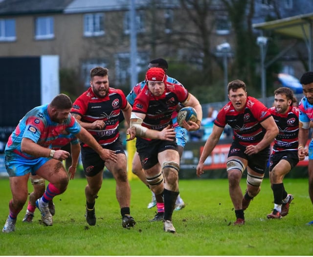 Seven-try Cornish Pirates thrash previous leaders Coventry 