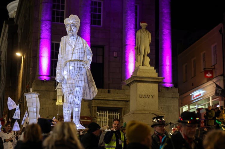 With more schools involved than ever, hundreds join the annual Humphry Davy Lantern Parade led by Mayor of Penzance Stephen Reynolds and the Raffidy Dumitz Band through the streets of Penzance, before singing Happy Birthday to the statue of Humphry Davy on Friday 13 December. Photo by Penzance Council.