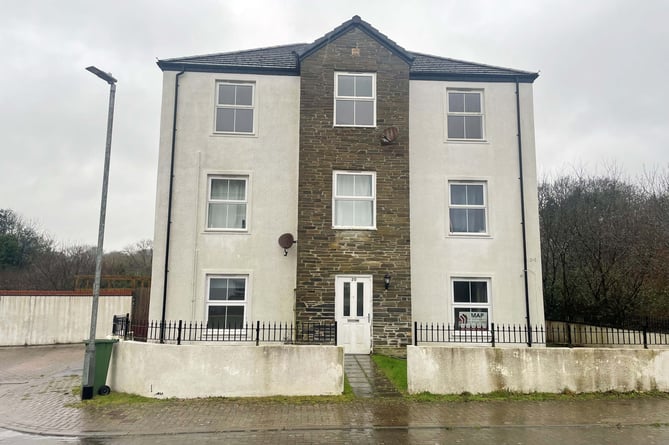 Flat in Goodern Drive, Truro