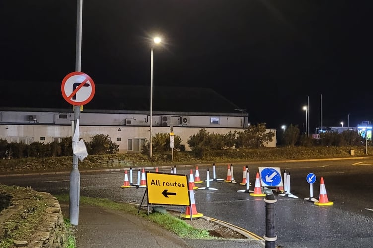 No right turn signage has now been installed on the junction of Gilston Road in Saltash