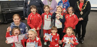 1st Liskeard Rainbows receive awards