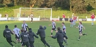 Penzance score three in stoppage time to reach semi-finals