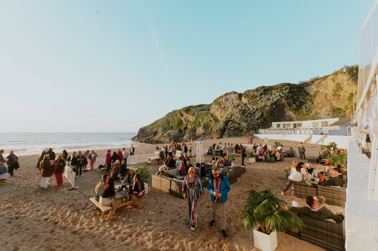 A picture-perfect evening at Lusty Glaze Beach.